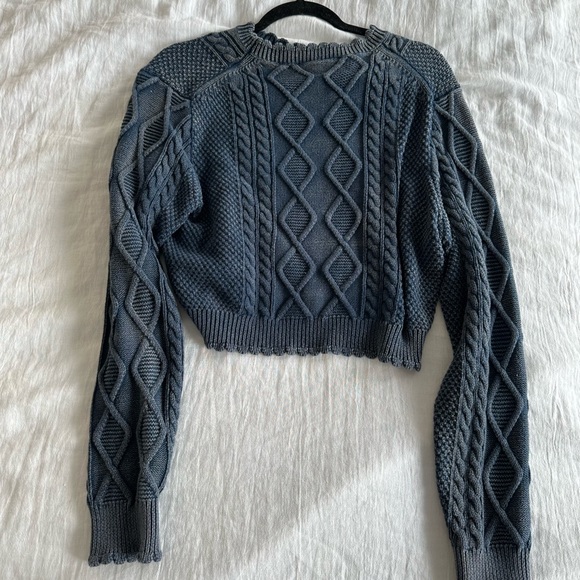 Zara Cropped Knit Sweater - Size L (Fits like S-M) - Picture 3 of 4